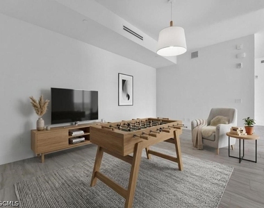 4810 Pelican Colony Boulevard - Photo Thumbnail 6