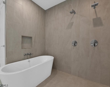 4810 Pelican Colony Boulevard - Photo Thumbnail 9