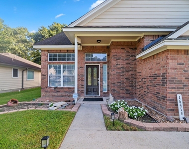 16453 Ryan Guinn Way - Photo Thumbnail 2