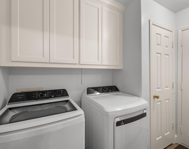 16453 Ryan Guinn Way - Photo Thumbnail 11