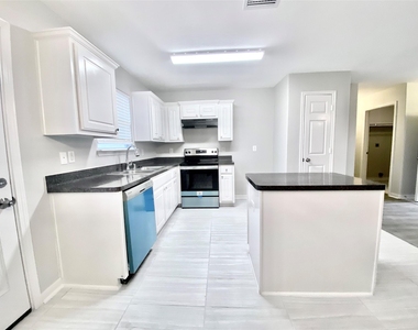 4414 Peppermint Hill Lane - Photo Thumbnail 3