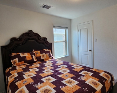 31322 Whitfield Court - Photo Thumbnail 31