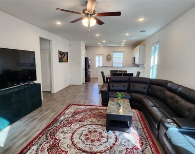 31322 Whitfield Court - Photo Thumbnail 18