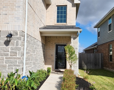 31322 Whitfield Court - Photo Thumbnail 3