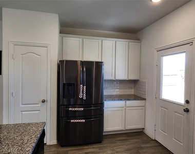 31322 Whitfield Court - Photo Thumbnail 12