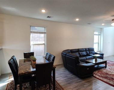31322 Whitfield Court - Photo Thumbnail 8