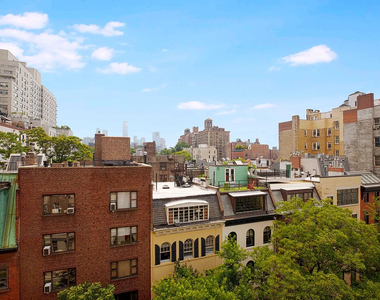 24 Fifth Avenue, Unit 701 - Photo Thumbnail 5
