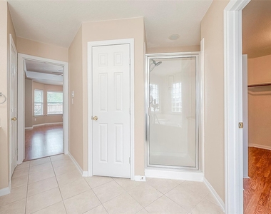 134 E Foxbriar Forest Circle - Photo Thumbnail 31