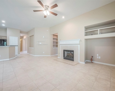 134 E Foxbriar Forest Circle - Photo Thumbnail 23