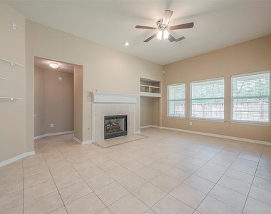134 E Foxbriar Forest Circle - Photo Thumbnail 20