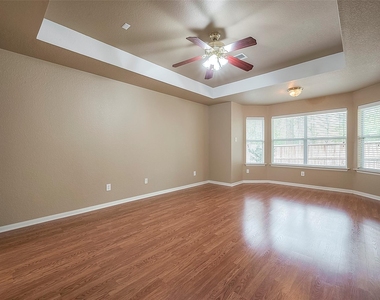 134 E Foxbriar Forest Circle - Photo Thumbnail 24