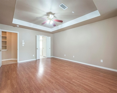 134 E Foxbriar Forest Circle - Photo Thumbnail 26