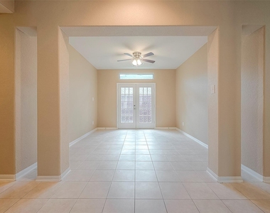 134 E Foxbriar Forest Circle - Photo Thumbnail 10