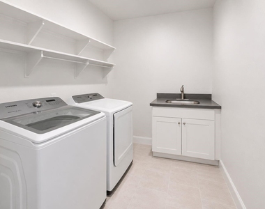 7711 Shannon Drive - Photo Thumbnail 13