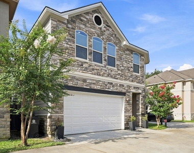 7711 Shannon Drive - Photo Thumbnail 24