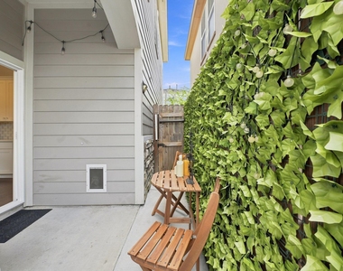 7711 Shannon Drive - Photo Thumbnail 20