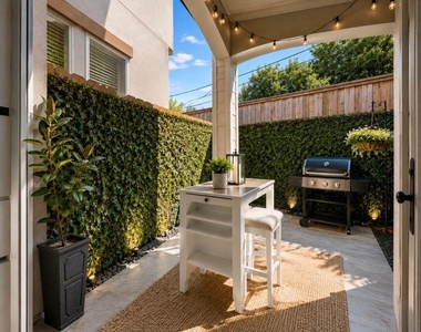 7711 Shannon Drive - Photo Thumbnail 7