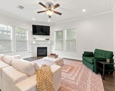7711 Shannon Drive - Photo Thumbnail 6