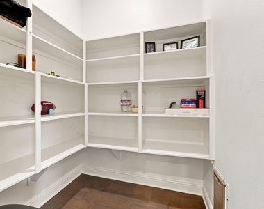 7711 Shannon Drive - Photo Thumbnail 21