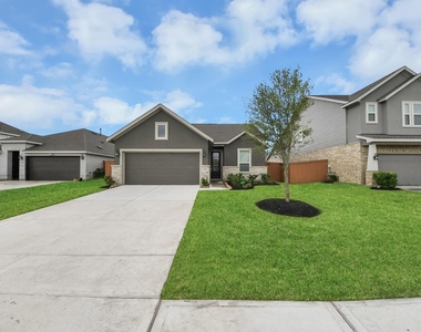 2406 Aquamarine Lane - Photo Thumbnail 32