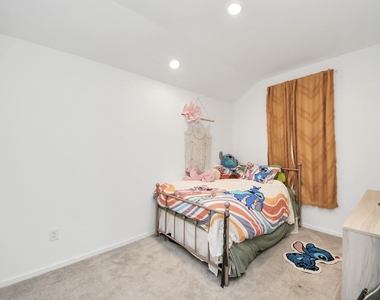 2406 Aquamarine Lane - Photo Thumbnail 22