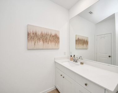 2406 Aquamarine Lane - Photo Thumbnail 25
