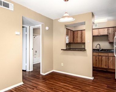 18511 Egret Bay Boulevard - Photo Thumbnail 16