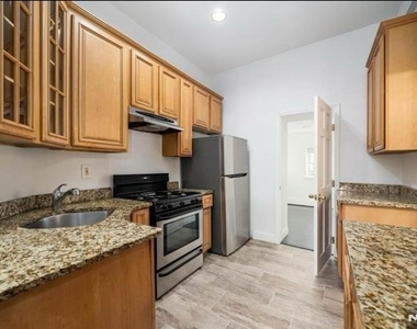 75 Palisade - Photo Thumbnail 14