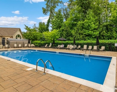 1503 Whitney - Photo Thumbnail 25