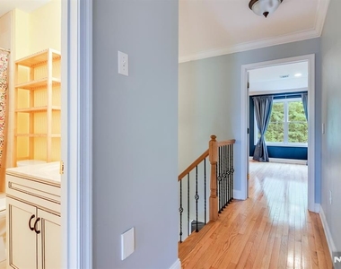 1503 Whitney - Photo Thumbnail 16
