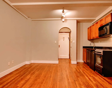 11 Waverly Place, Unit 6n - Photo Thumbnail 3