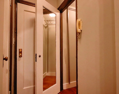 11 Waverly Place, Unit 6n - Photo Thumbnail 2