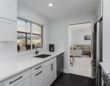1309 Westlake Boulevard - Photo Thumbnail 5