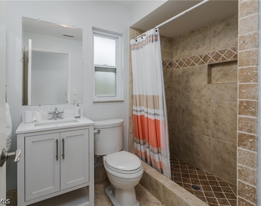 1309 Westlake Boulevard - Photo Thumbnail 23