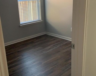38206 S Lost Creek Boulevard - Photo Thumbnail 4