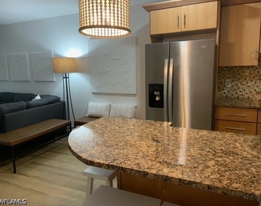 1417 Chesapeake Avenue - Photo Thumbnail 12