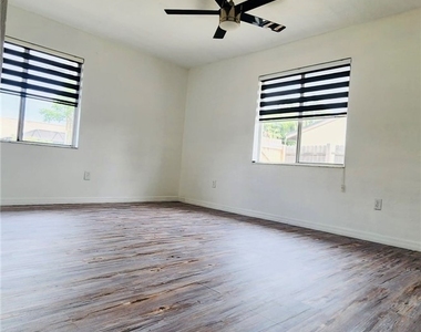 17188 Lee Road - Photo Thumbnail 10