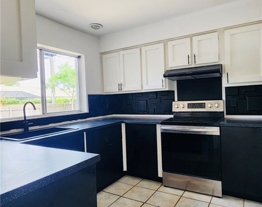 17188 Lee Road - Photo Thumbnail 5