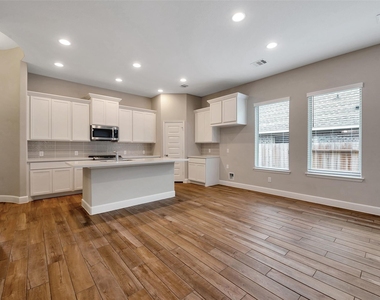 1328 Wicklow Forest Street - Photo Thumbnail 13