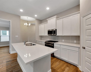 1328 Wicklow Forest Street - Photo Thumbnail 10