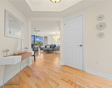 1065 Borghese Lane - Photo Thumbnail 1