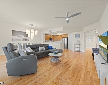 1065 Borghese Lane - Photo Thumbnail 4