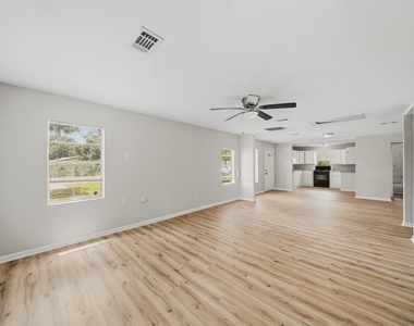 915 S Shanks Street - Photo Thumbnail 18