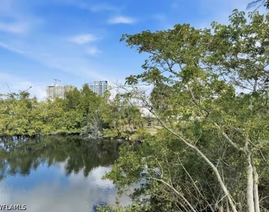 2147 Washington Avenue - Photo Thumbnail 4