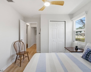 2147 Washington Avenue - Photo Thumbnail 15