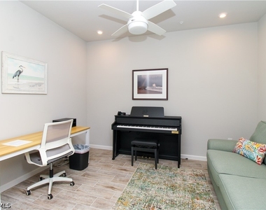 4692 Arboretum Circle - Photo Thumbnail 23