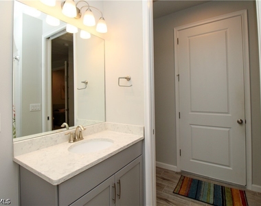 4692 Arboretum Circle - Photo Thumbnail 27