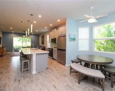 4692 Arboretum Circle - Photo Thumbnail 6
