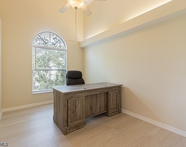4985 Sandra Bay Drive - Photo Thumbnail 12