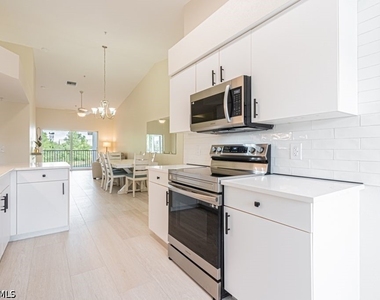 4985 Sandra Bay Drive - Photo Thumbnail 9